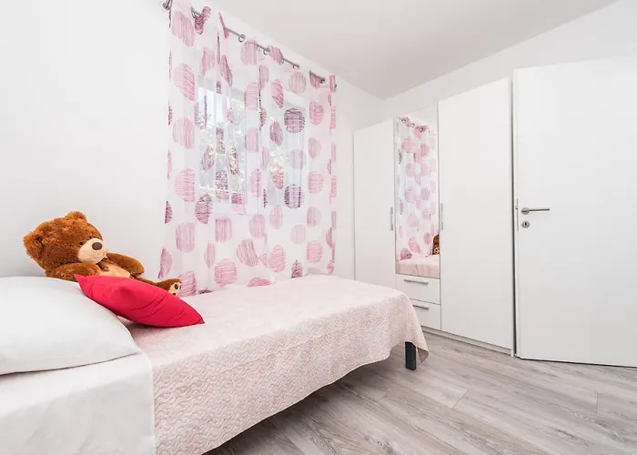 Janice Апартаменты