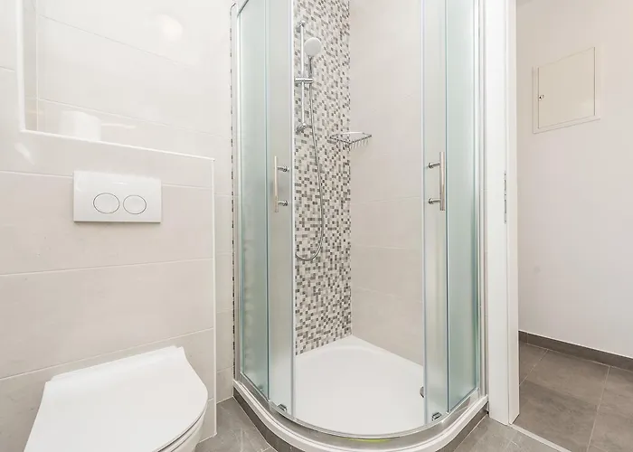 Janice Апартаменты *